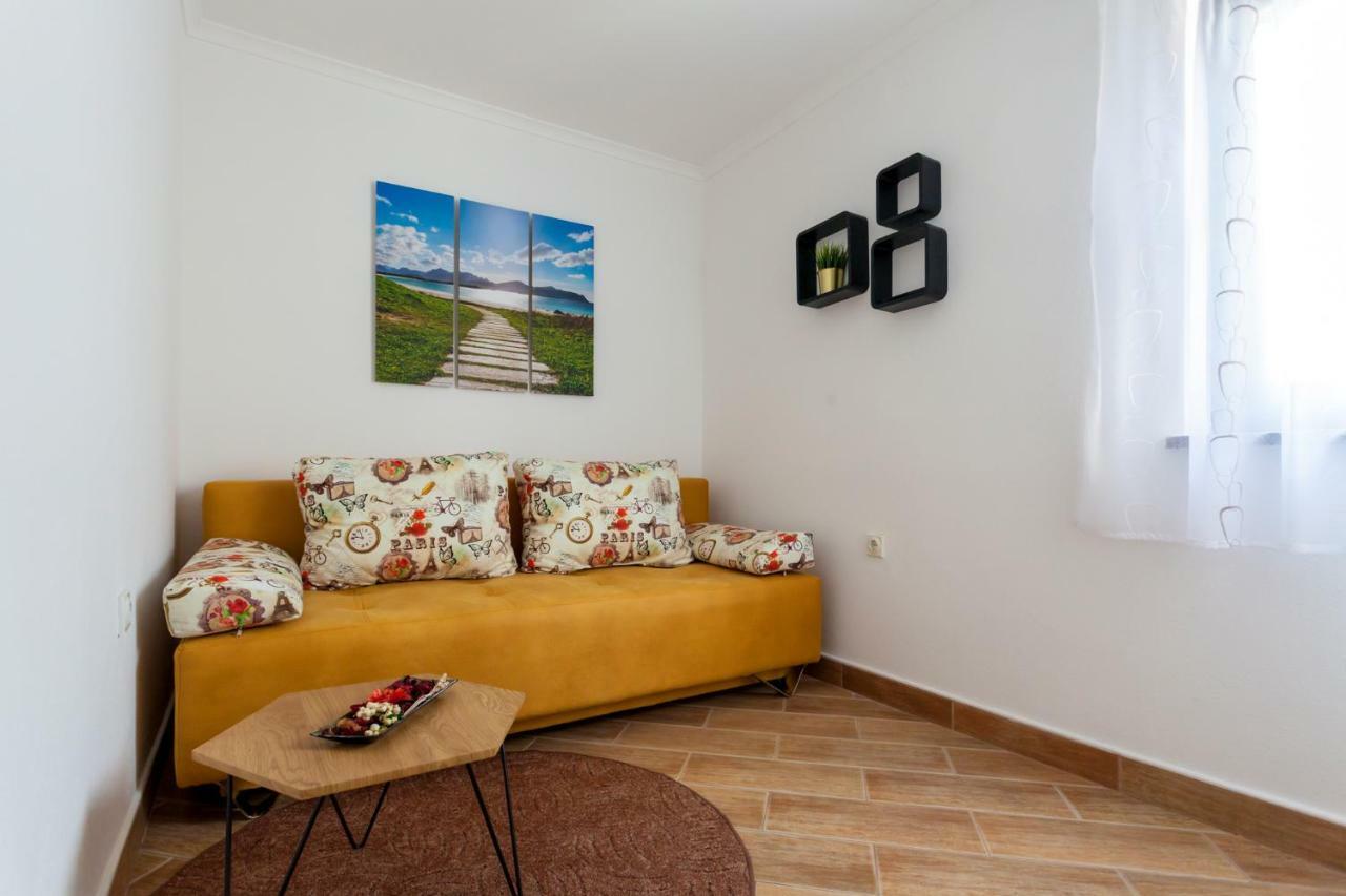 Apartment Nonna Krk Town Esterno foto